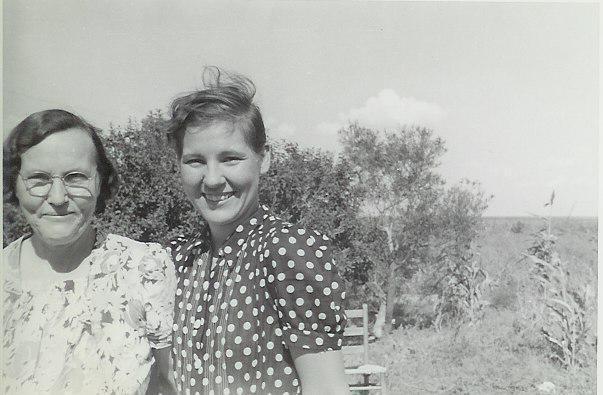 Belle & Virginia Lee